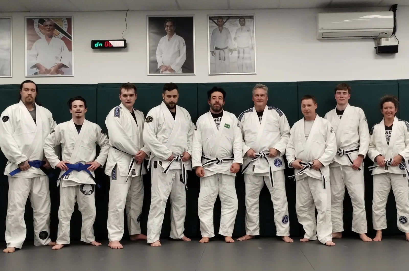 Entraînement de jiu-jitsu pour adultes